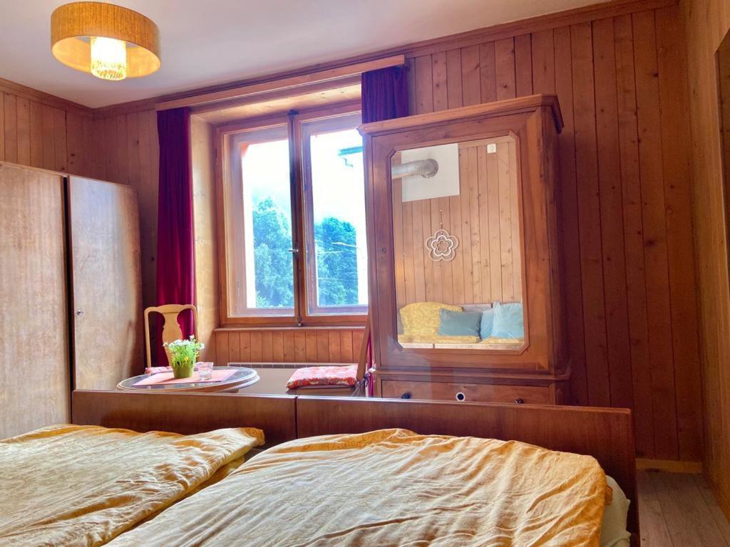 Bed and Breakfast Chasa Sassalbo à Poschiavo Extérieur photo