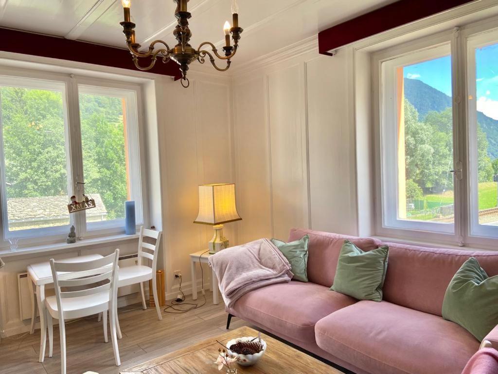 Bed and Breakfast Chasa Sassalbo à Poschiavo Extérieur photo