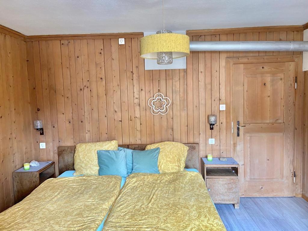 Bed and Breakfast Chasa Sassalbo à Poschiavo Extérieur photo